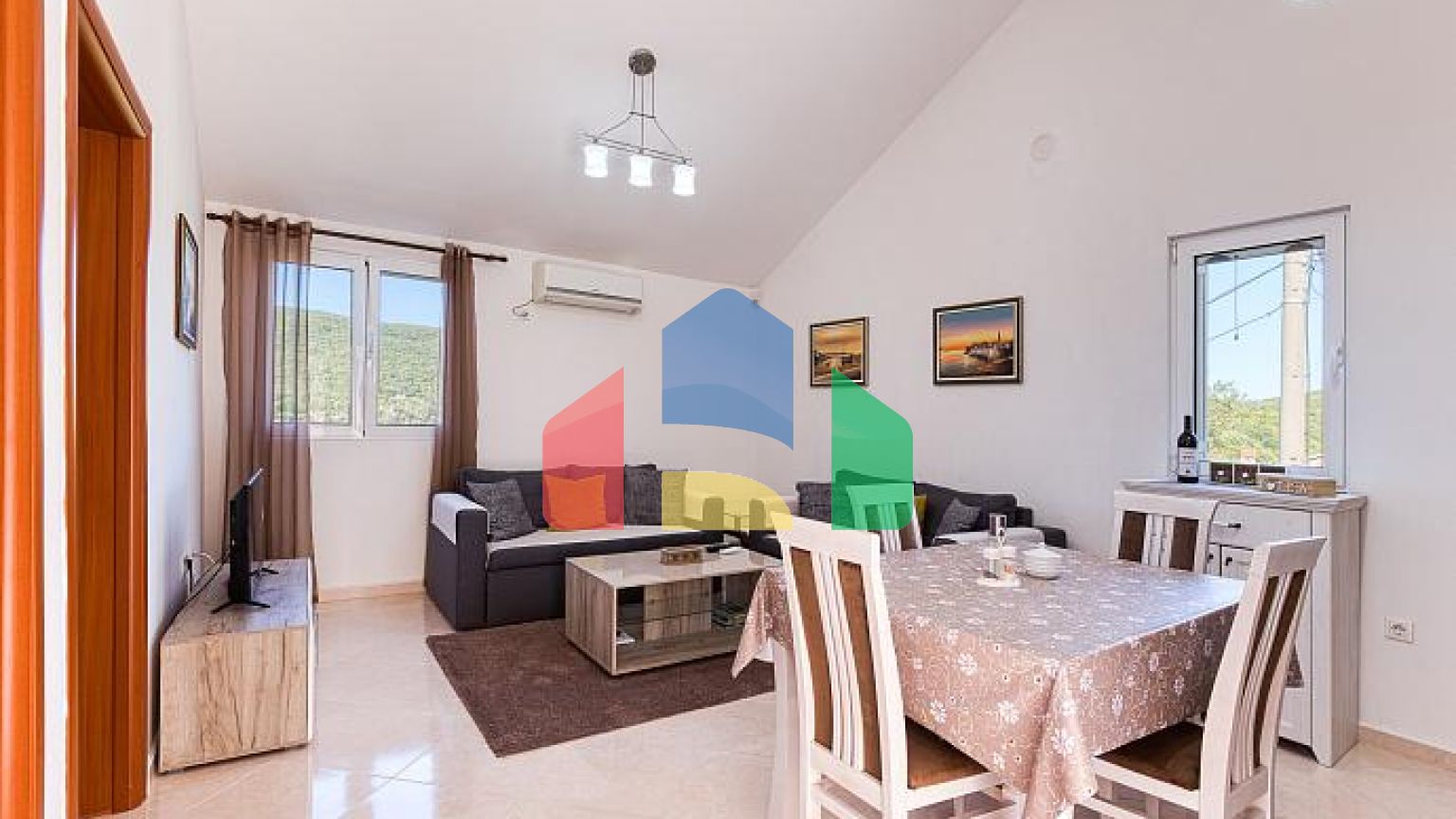 Дом в Ковачах, Котор