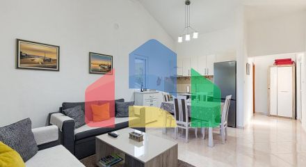 Дом в Ковачах, Котор