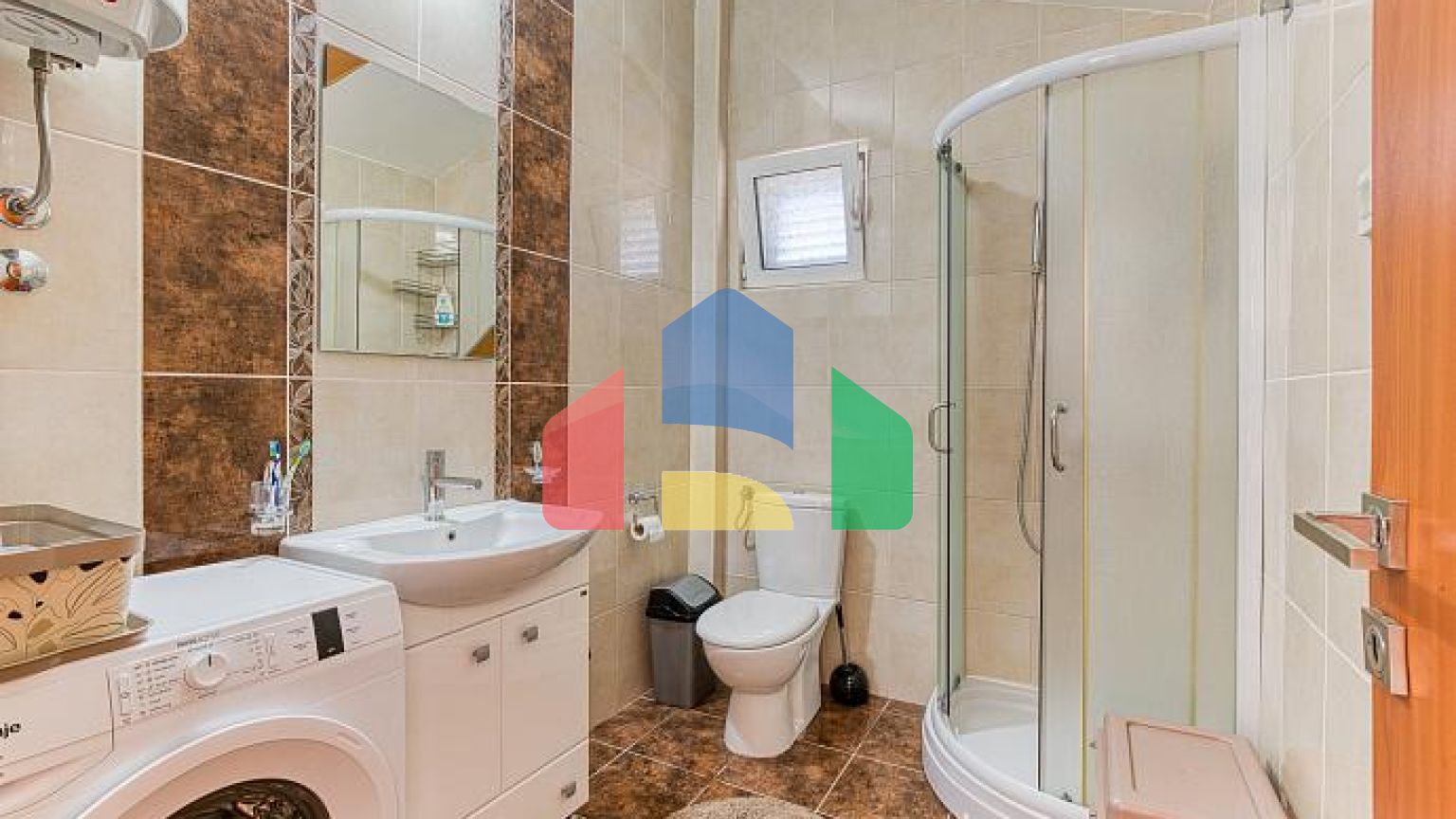 Дом в Ковачах, Котор