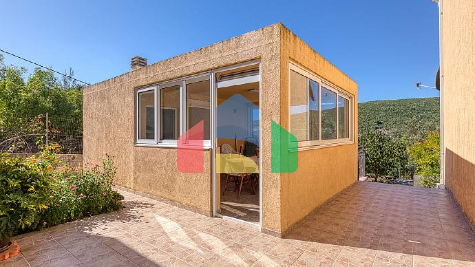 Дом в Ковачах, Котор