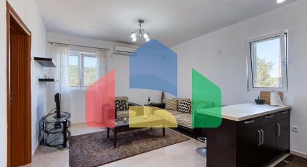 Дом в Ковачах, Котор