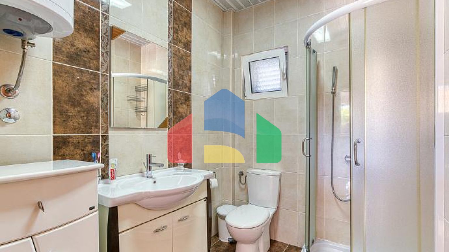 Дом в Ковачах, Котор