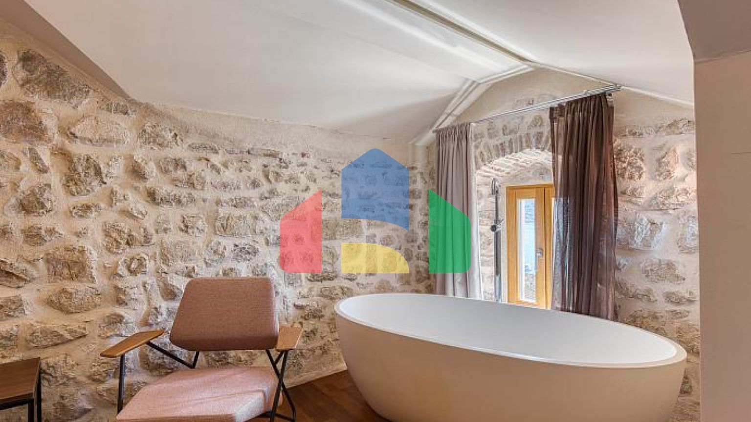 Роскошная вилла с панорамным видом на море – сочетание элегантности и уюта