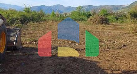 Урбанизированный участок в районе Котора Урбанизированный участок в районе Котора