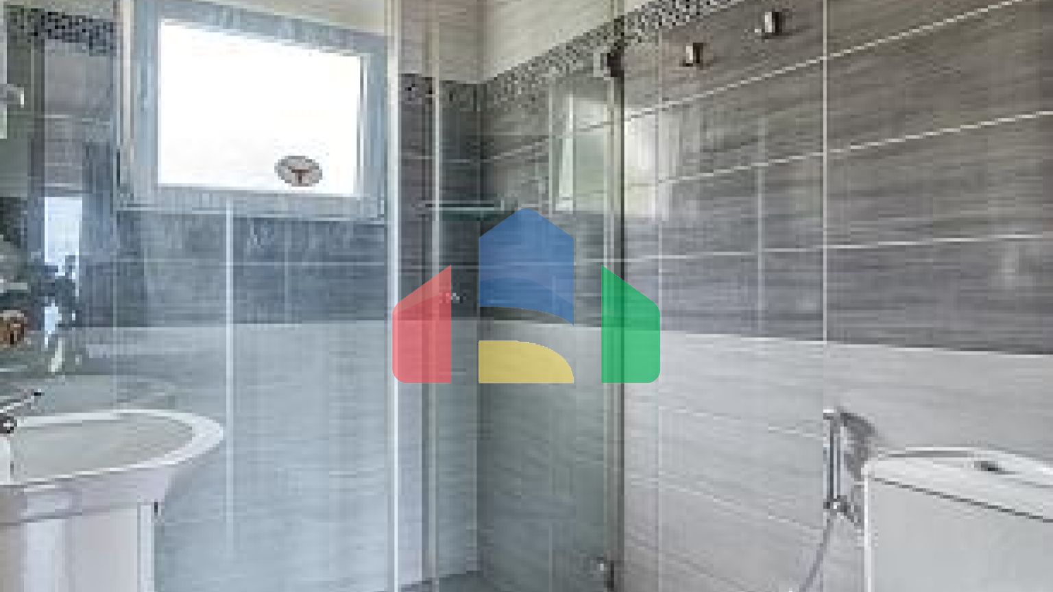 Элегантный дом с потрясающим видом на Бока-Которский залив в Herceg Novi