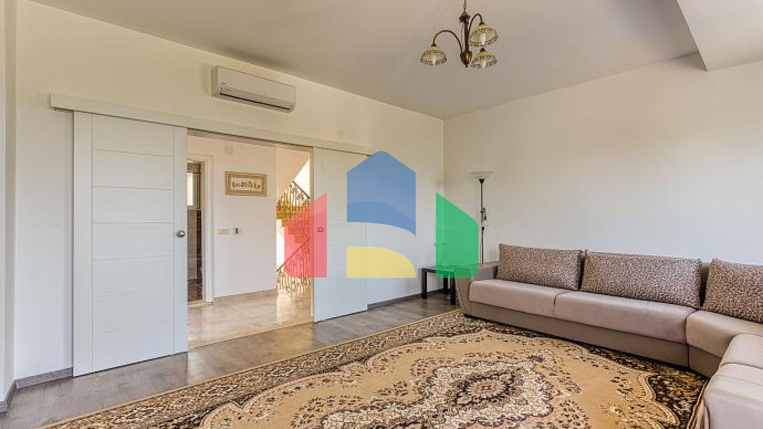 Элегантный дом с потрясающим видом на Бока-Которский залив в Herceg Novi