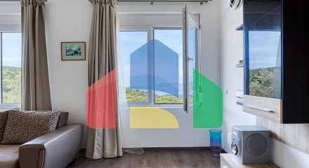 Элегантный дом с потрясающим видом на Бока-Которский залив в Herceg Novi