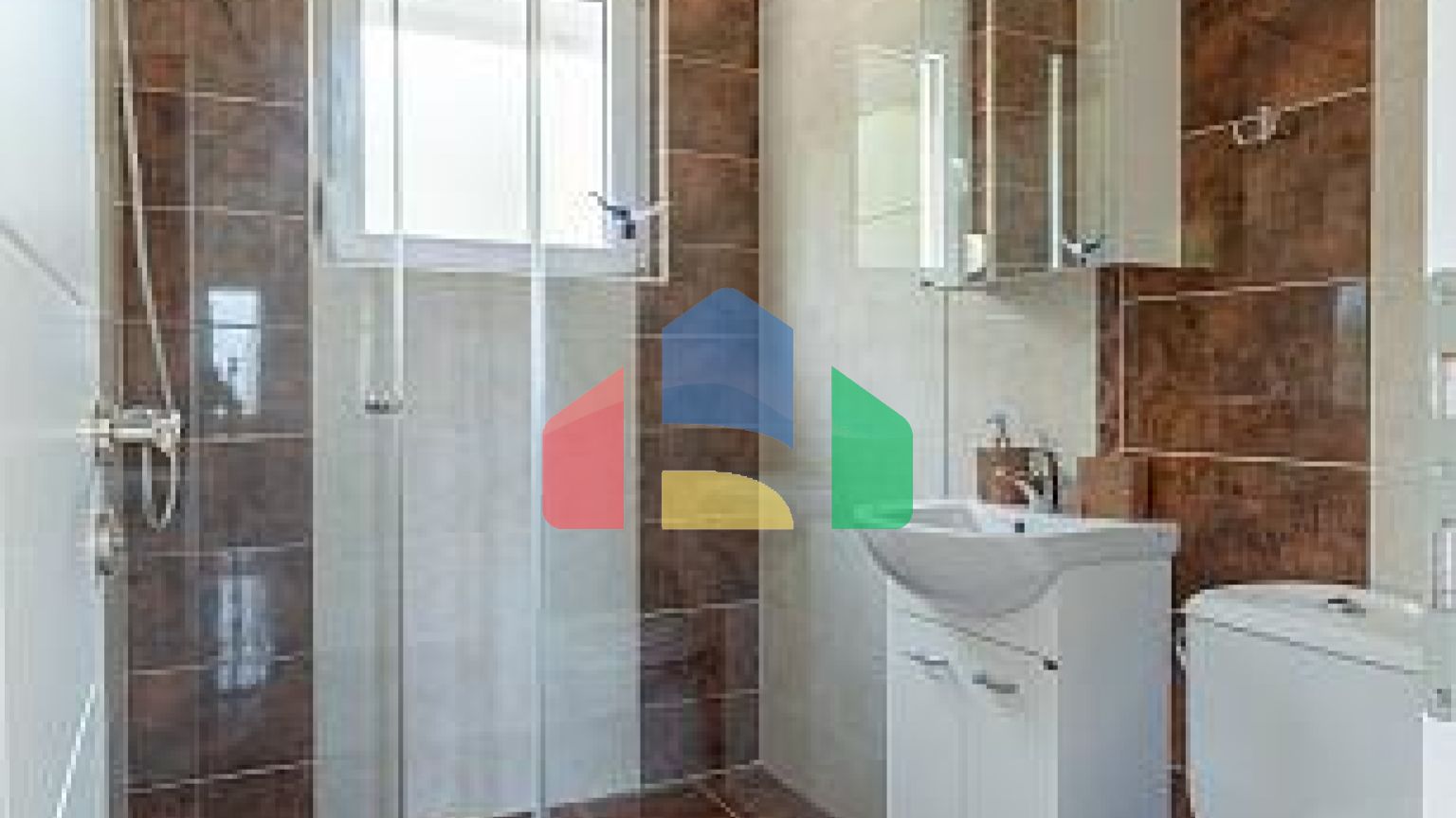 Элегантный дом с потрясающим видом на Бока-Которский залив в Herceg Novi