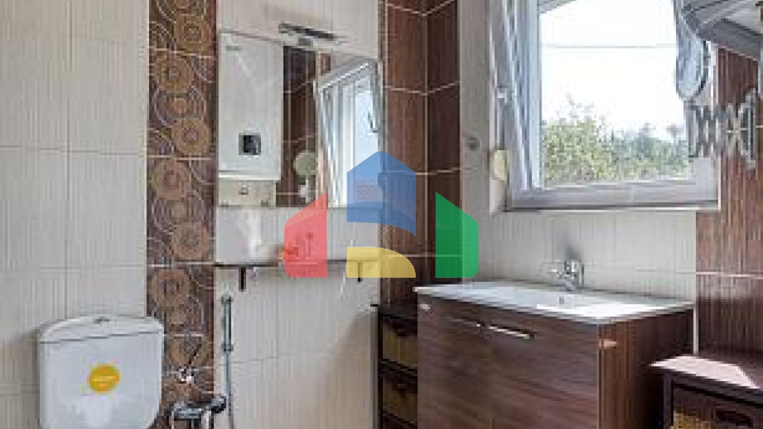 Элегантный дом с потрясающим видом на Бока-Которский залив в Herceg Novi