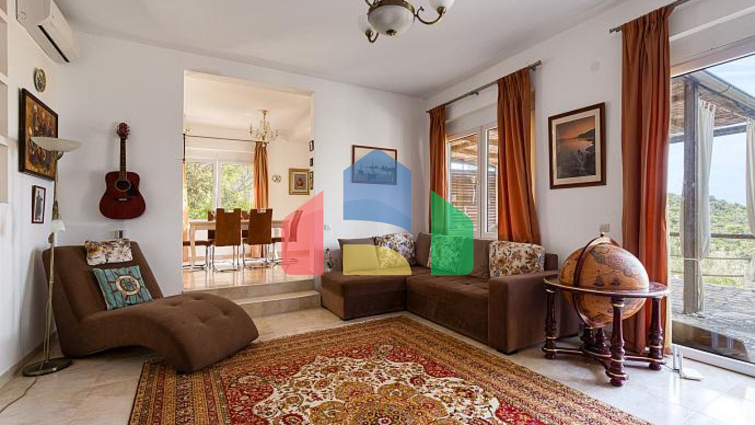 Элегантный дом с потрясающим видом на Бока-Которский залив в Herceg Novi