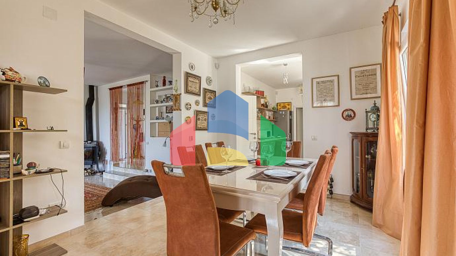 Элегантный дом с потрясающим видом на Бока-Которский залив в Herceg Novi