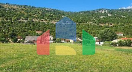 ПРОДАЁТСЯ – Дом с большим участком и фруктовым садом, рядом с Даниловградом ПРОДАЁТСЯ – Дом с большим участком и фруктовым садом, рядом с Даниловградом