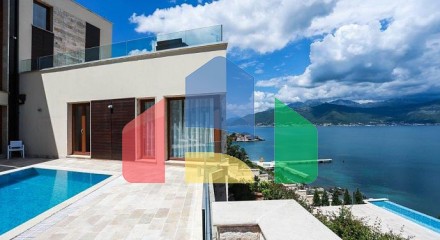 Modern villa located on the first line of Radovici