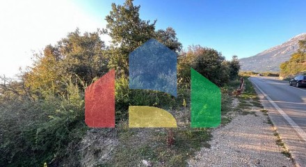 Plot of land with sea view in Pechurice