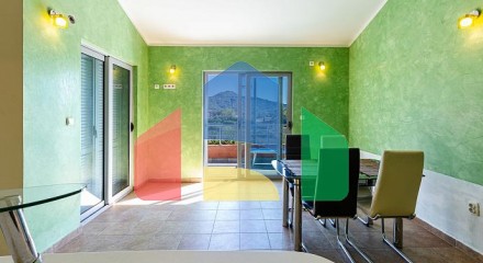 Three-bedroom apartment in Lastva, 128 m²