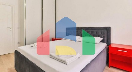 Квартира с тремя спальнями в Бечичах, 86м²