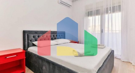 Квартира с тремя спальнями в Бечичах, 86м²
