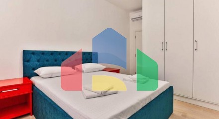 Квартира с тремя спальнями в Бечичах, 86м²