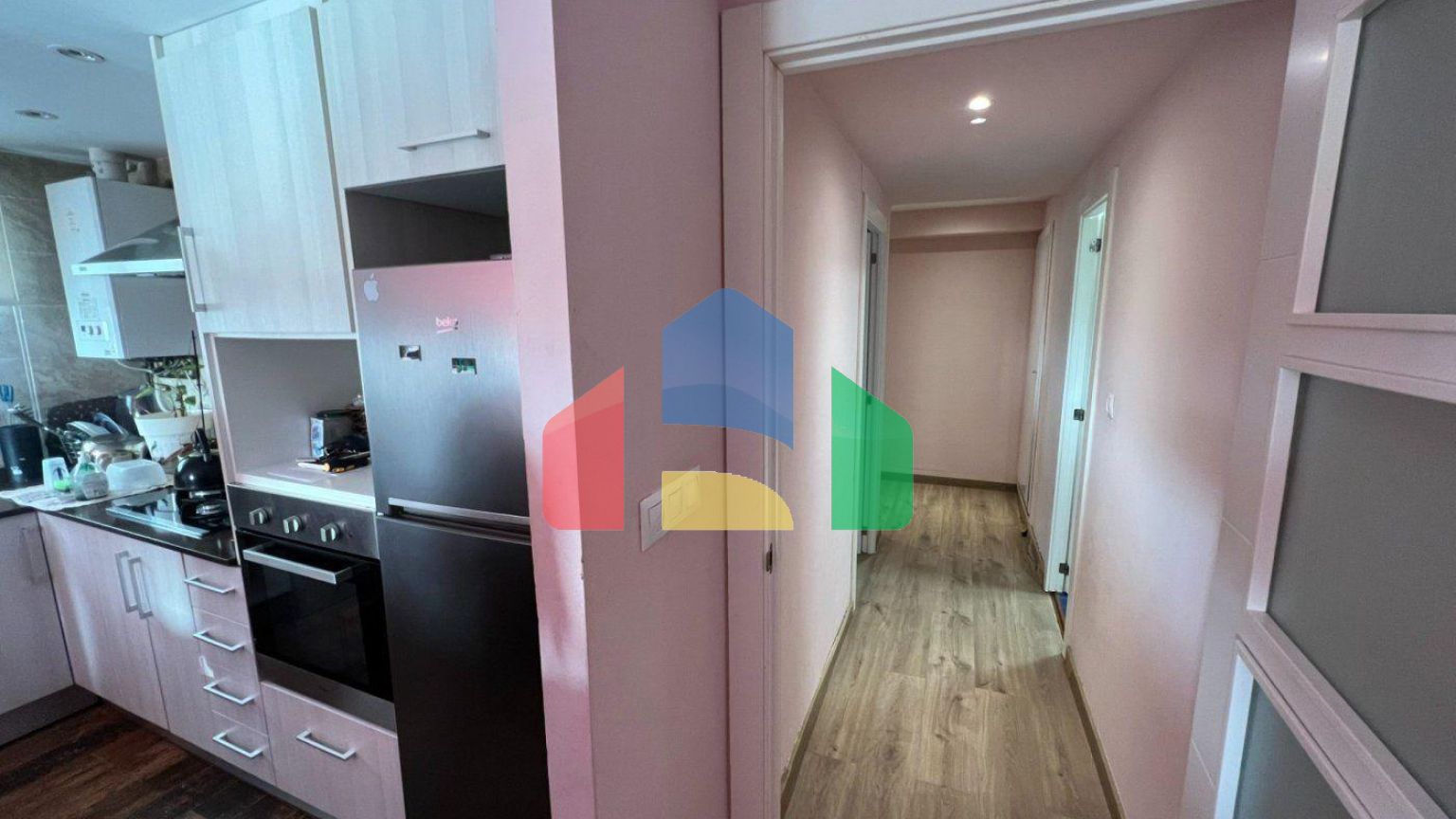 ПРОДАЁТСЯ ЖИВОПИСНАЯ КВАРТИРА В САЛЕРЕ!!!