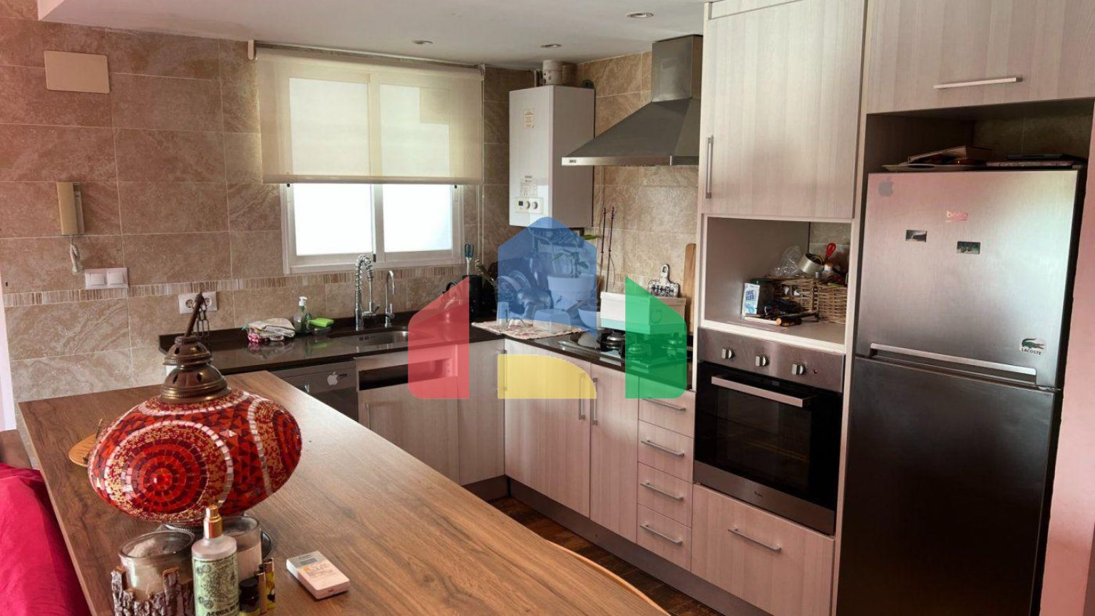 ПРОДАЁТСЯ ЖИВОПИСНАЯ КВАРТИРА В САЛЕРЕ!!!