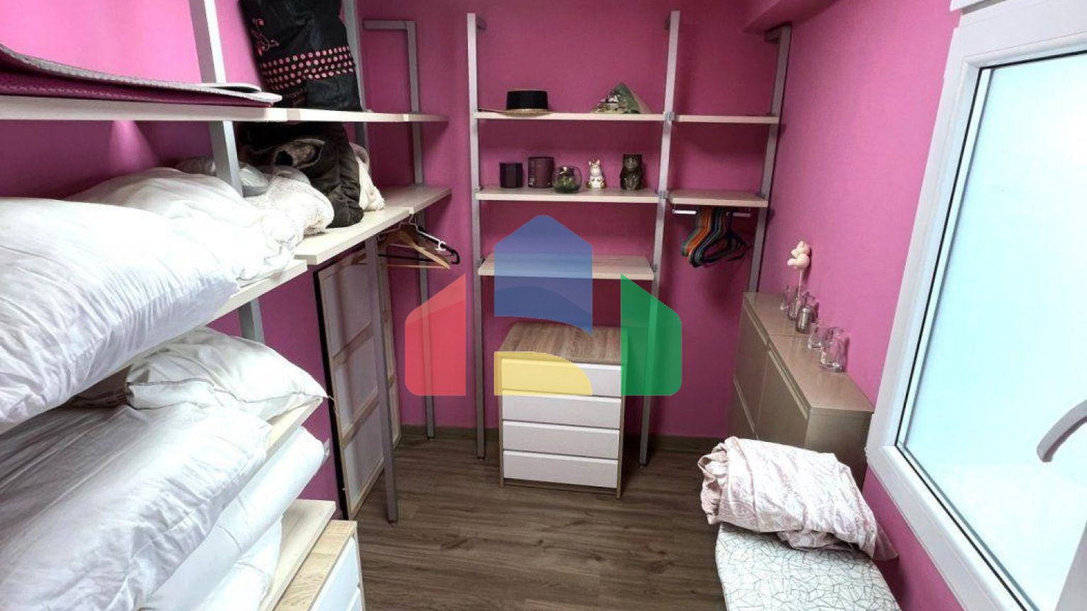 ПРОДАЁТСЯ ЖИВОПИСНАЯ КВАРТИРА В САЛЕРЕ!!!