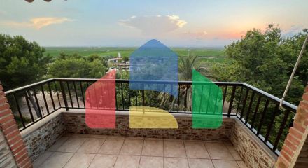 ПРОДАЁТСЯ ЖИВОПИСНАЯ КВАРТИРА В САЛЕРЕ!!!