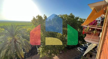 ПРОДАЁТСЯ ЖИВОПИСНАЯ КВАРТИРА В САЛЕРЕ!!!