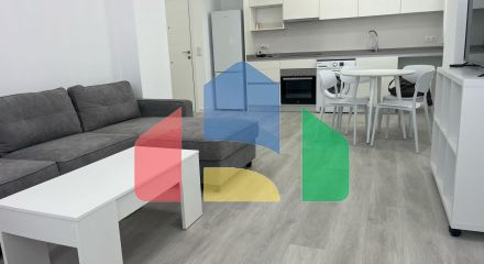 Просторная квартира с патио 25 м² в Patraix