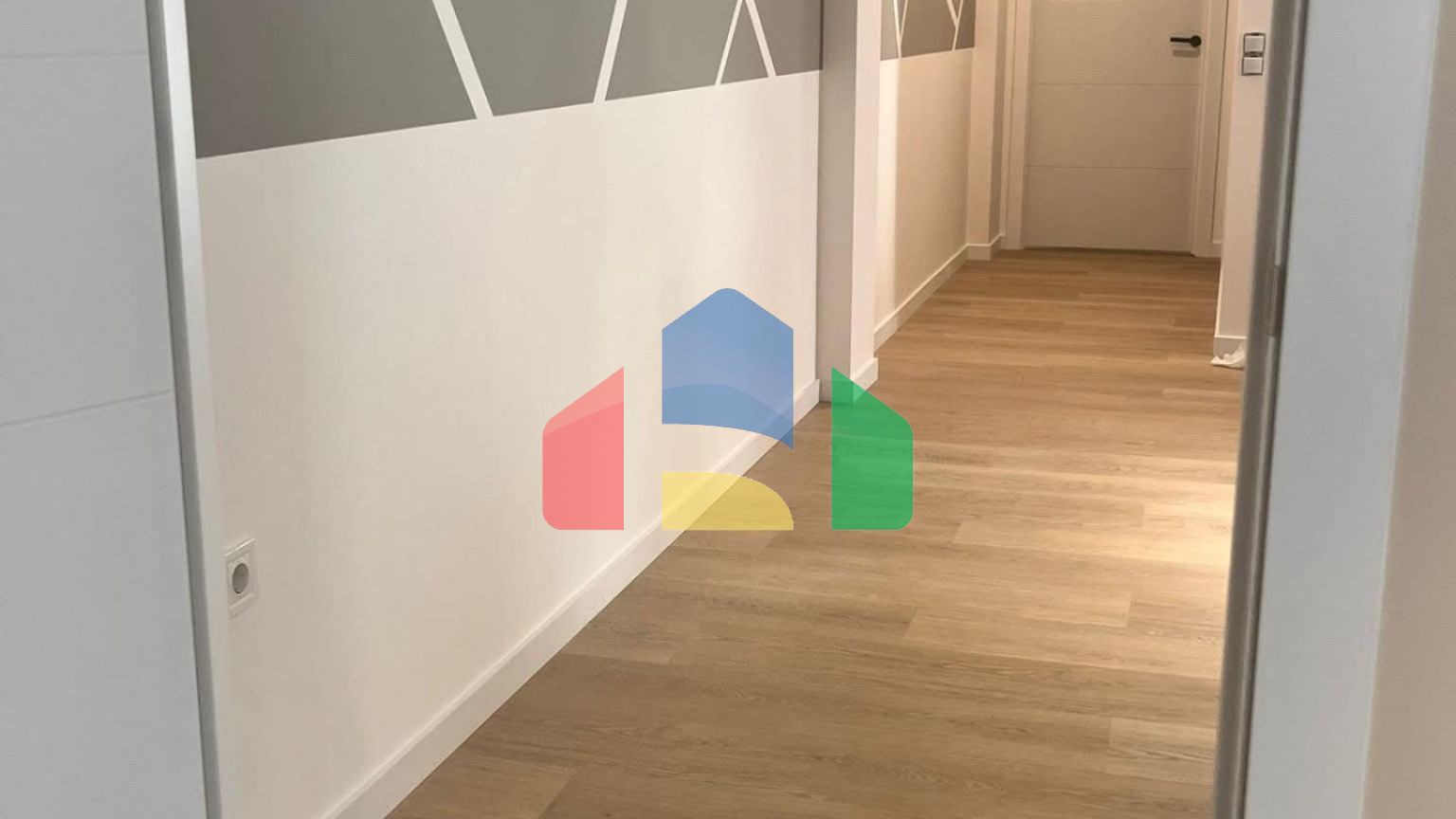 Просторная квартира с патио 25 м² в Patraix