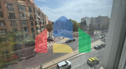 Квартира с мебелью и видом на сквер