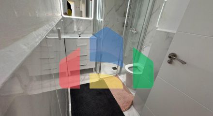 Квартира с мебелью и видом на сквер