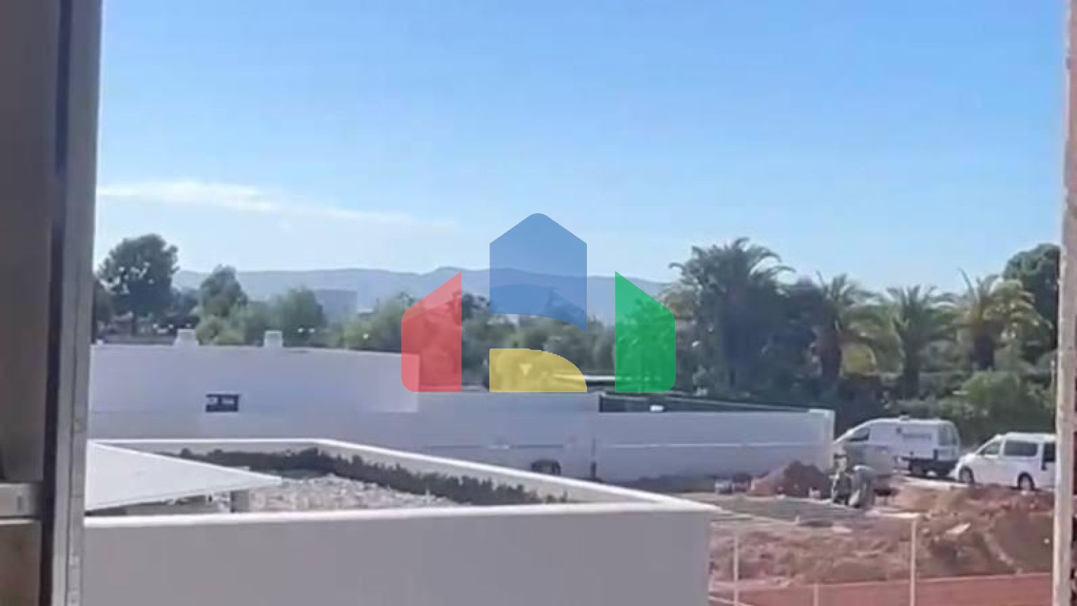 Прекрасный дом с видом на горы