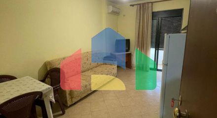 1+1 с балконом, центр Голема, 45 м.кв