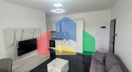 1+1 с балконом, новый дом в районе Голем, 52 м.кв