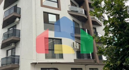1+1 с балконом, новый дом в районе Голем, 52 м.кв