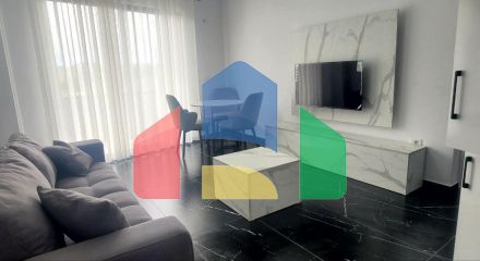 1+1 с балконом, новый дом в районе Голем, 52 м.кв