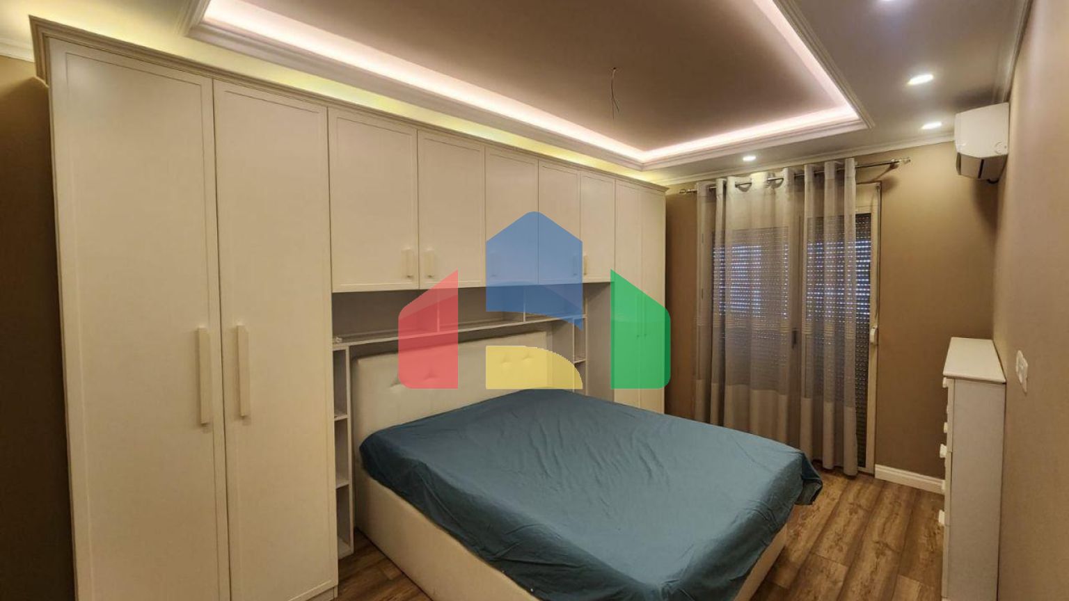 2+1 с террасой, комплекс Rotondo р-н Пляж, 94 м.кв