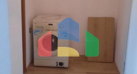 2+1 с балконом, р-н Центр возле магазина Globe, 70 м.кв