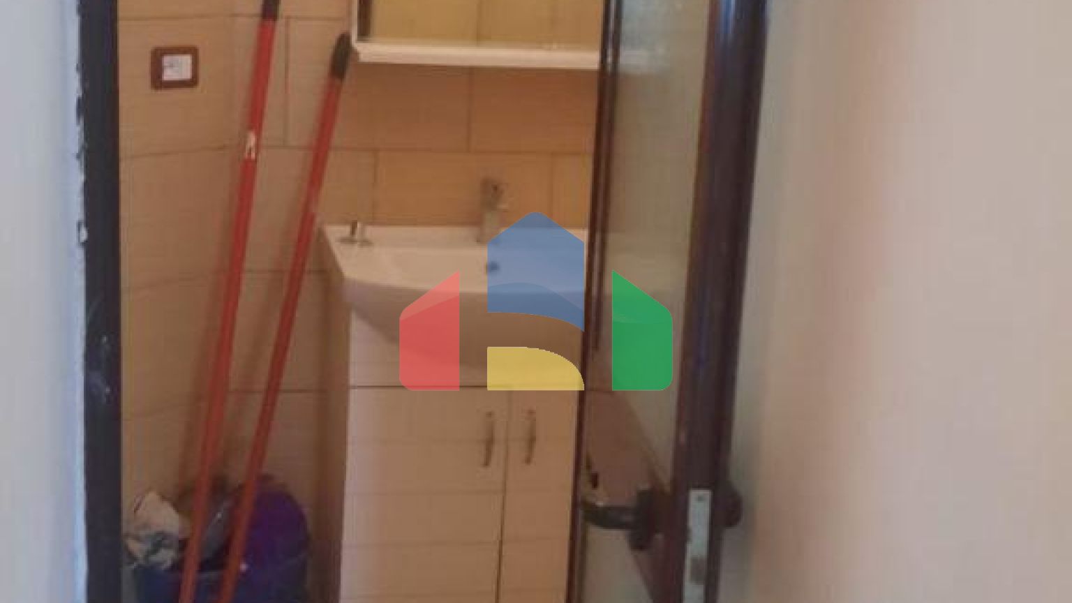 2+1 с балконом, р-н Центр возле магазина Globe, 70 м.кв