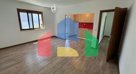 1+1 с ремонтом, р-н Стадиона, 53 м.кв