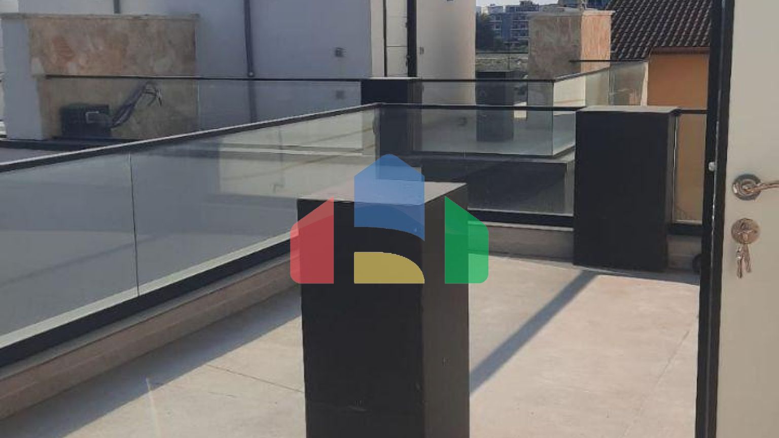 Таунхаус 2+1 с террасой, район Голем, 150 м.кв + 60 м.кв терасса 