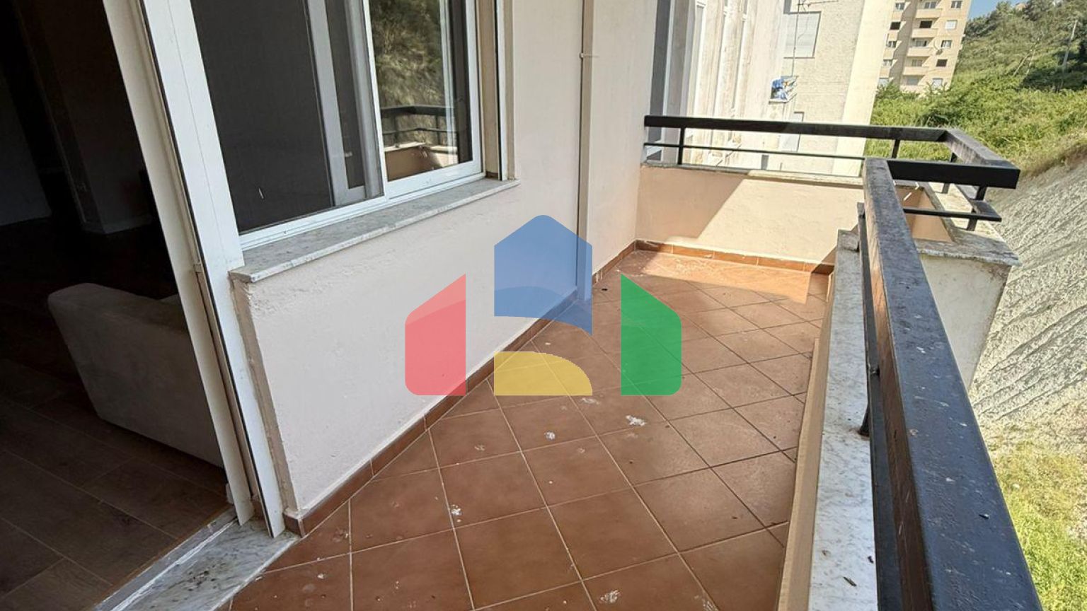 1+1 с балконом, р-н Шкемби Кавая, 74 м.кв