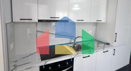 1+1 с балконом, Мали Робит, 51.2 м.кв