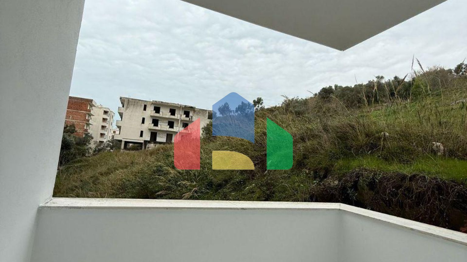 1+1 с балконом, р-н Шкемби Кавая, 73 м.кв