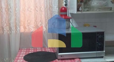 Дом 1+1, Центр р-н Стадиона, 46 + 156 м.кв
