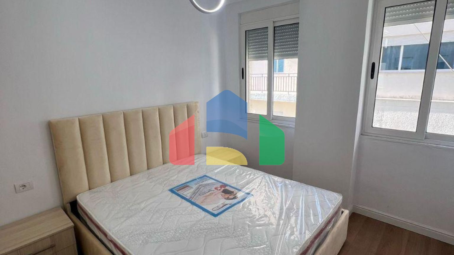 1+1 с балконом, р-н Шкемби Кавая, 64.5 м.кв