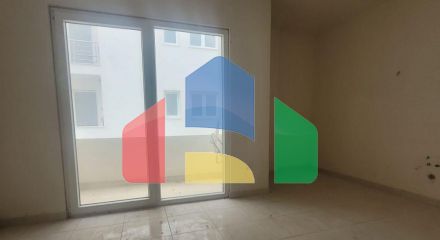 1+1 с балконом, р-н Черрет, 57 м.кв 