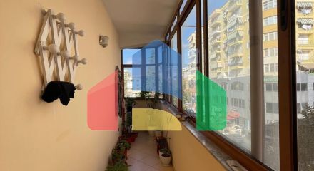 2+1 с балконом, Центр р-н Дворца Спорта, 156 м.кв 2+1 с балконом, Центр р-н Дворца Спорта, 156 м.кв