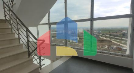 Студия с ремонтом, р-н Черрет, 42 м.кв