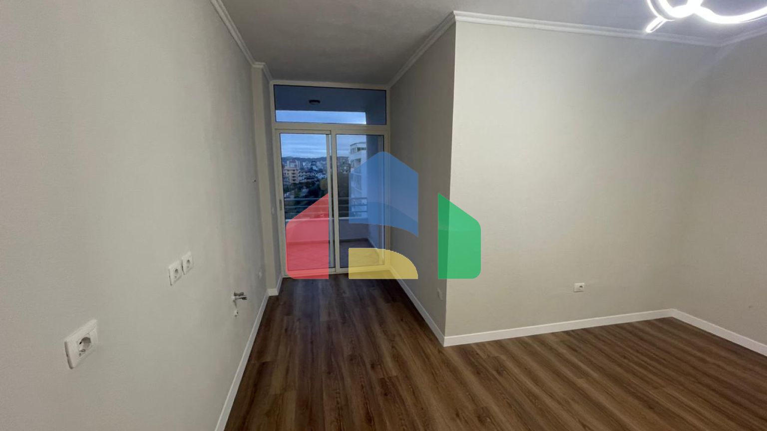 2+1 с балконом, Пляж Иллирия, 82 м.кв